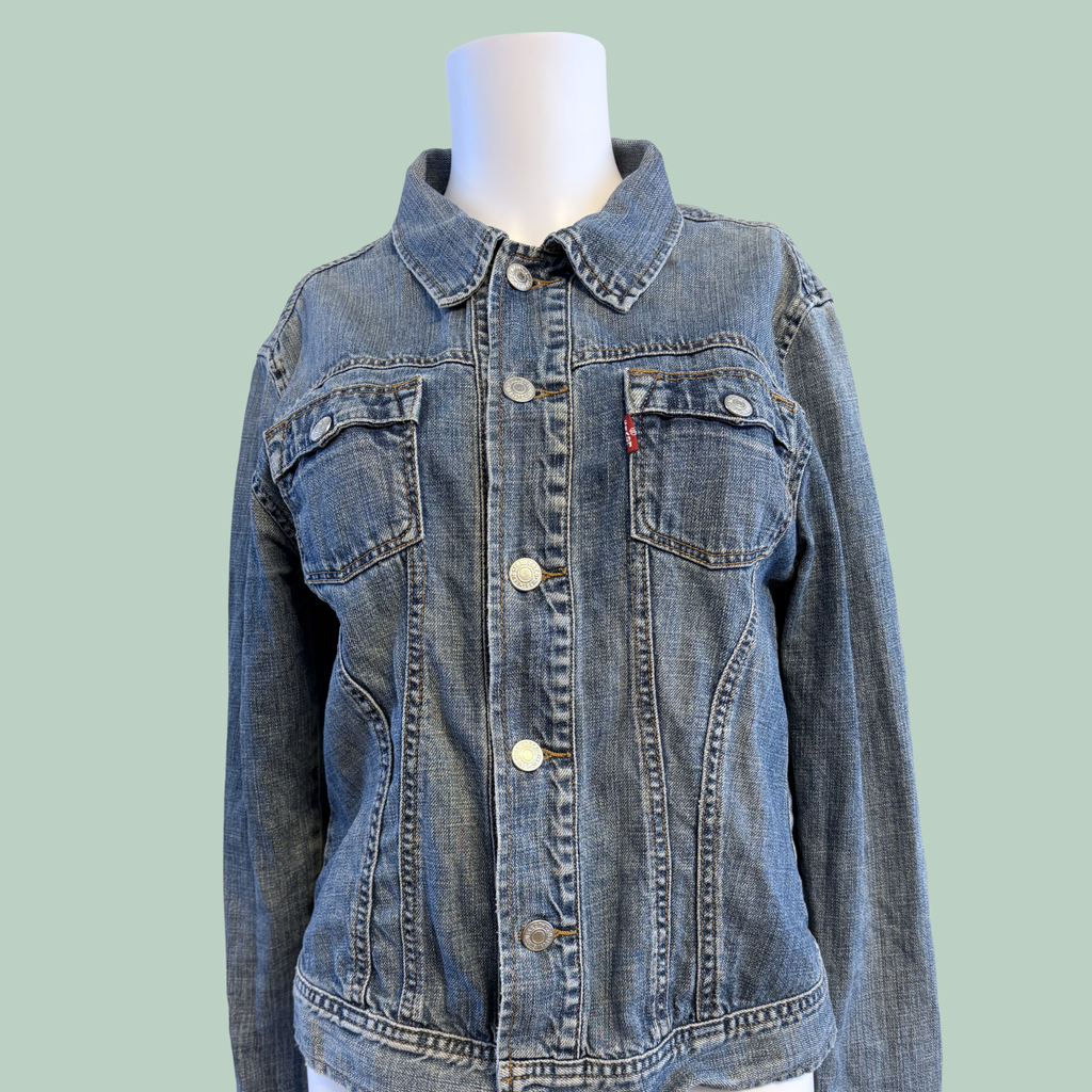 2006 Vintage Levi’s Denim Trucker Jakke (Str. M) – Klassisk Blue Wash (2006)- Tilstand- Vintage Rå Diamant
