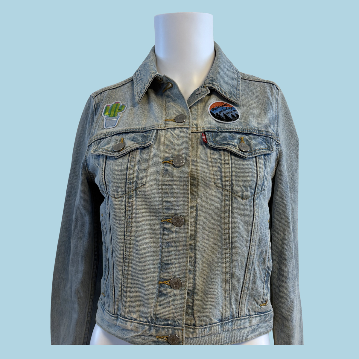 2016-2019 Levi’s blå denimjakke med strygemærker, str. XS (Tilstand- Sølvskatte)