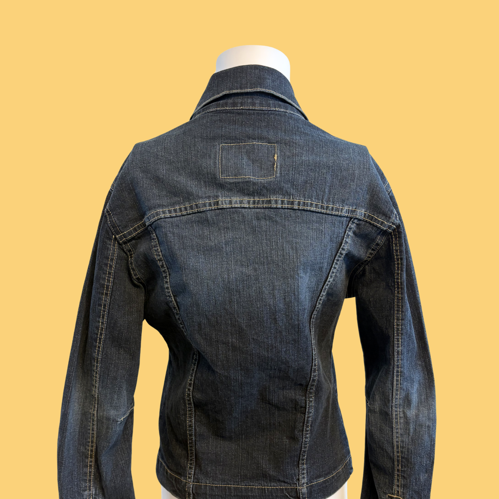 2000'erne Vintage, Mørke Blå, D&G Dolce Gabbana Denim Jacket- Tilstand Vintage Guld