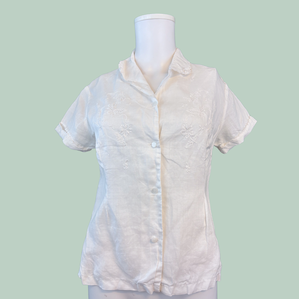 1980'erne Vintage Oriental Hørskjorte m. Sommerfuglebroderi & Muslingekanter, str. S-M, Tilstand Vintage Rå Diamant