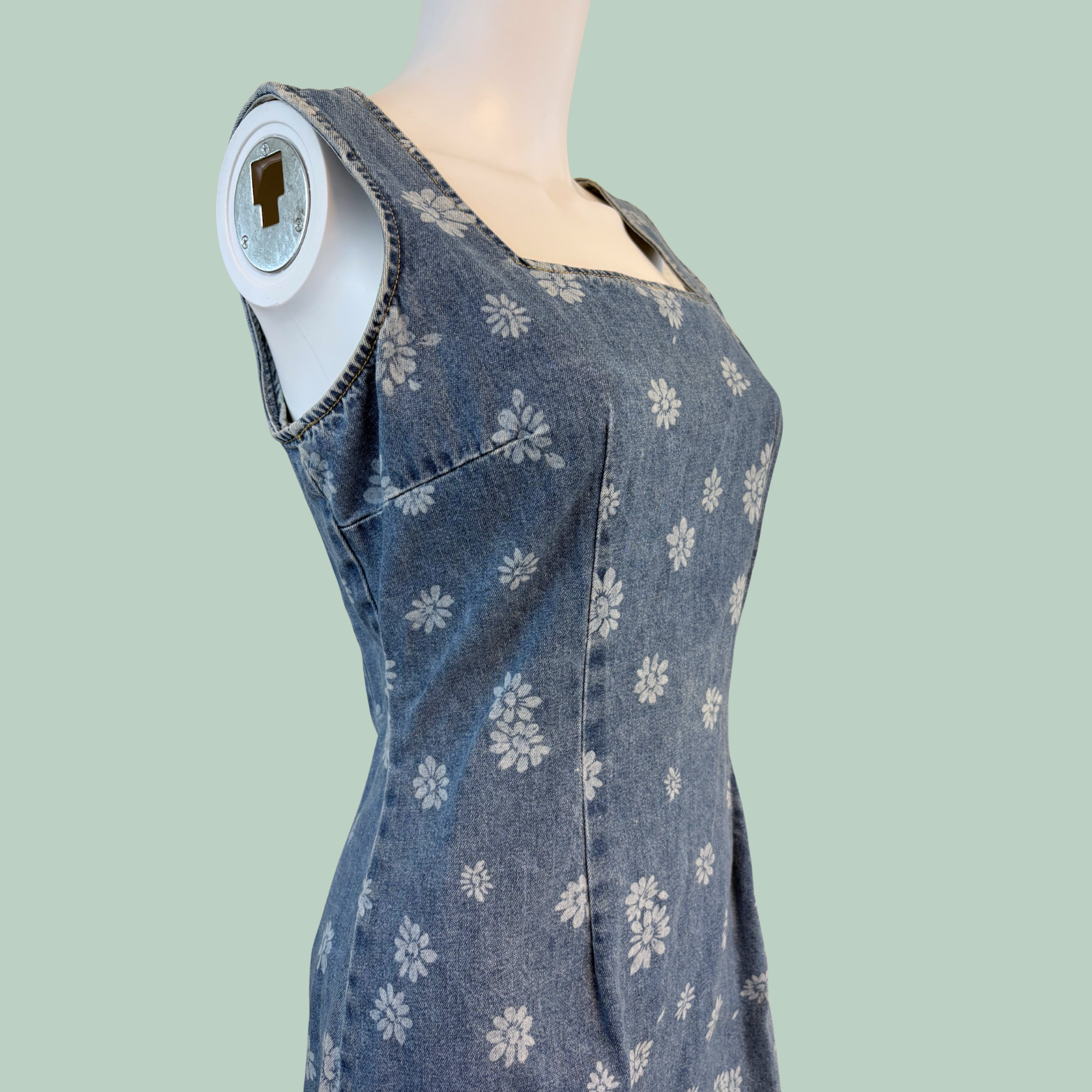 1991'erne, Vintage 90'er Paris Blues Daisy Denim Mini-Kjole (Made in USA) – Str. S - tilstand Hello Vintage Rå Diamant
