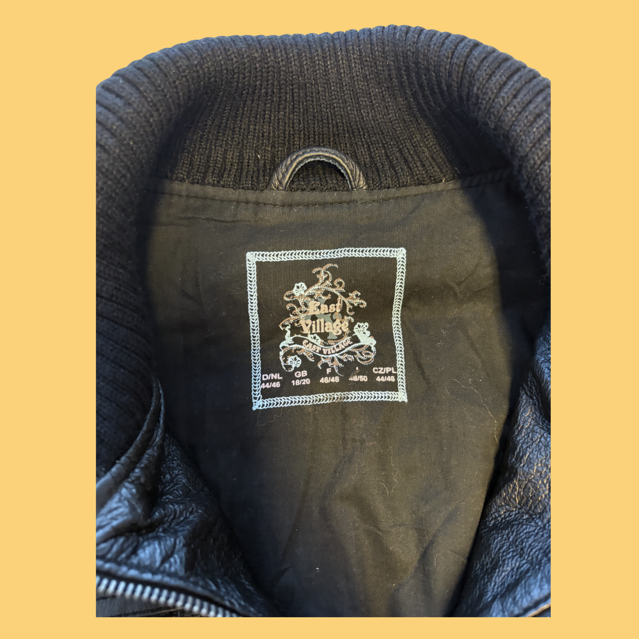 2000s Sort Læder Bomber Jakke (Vintage Guld)