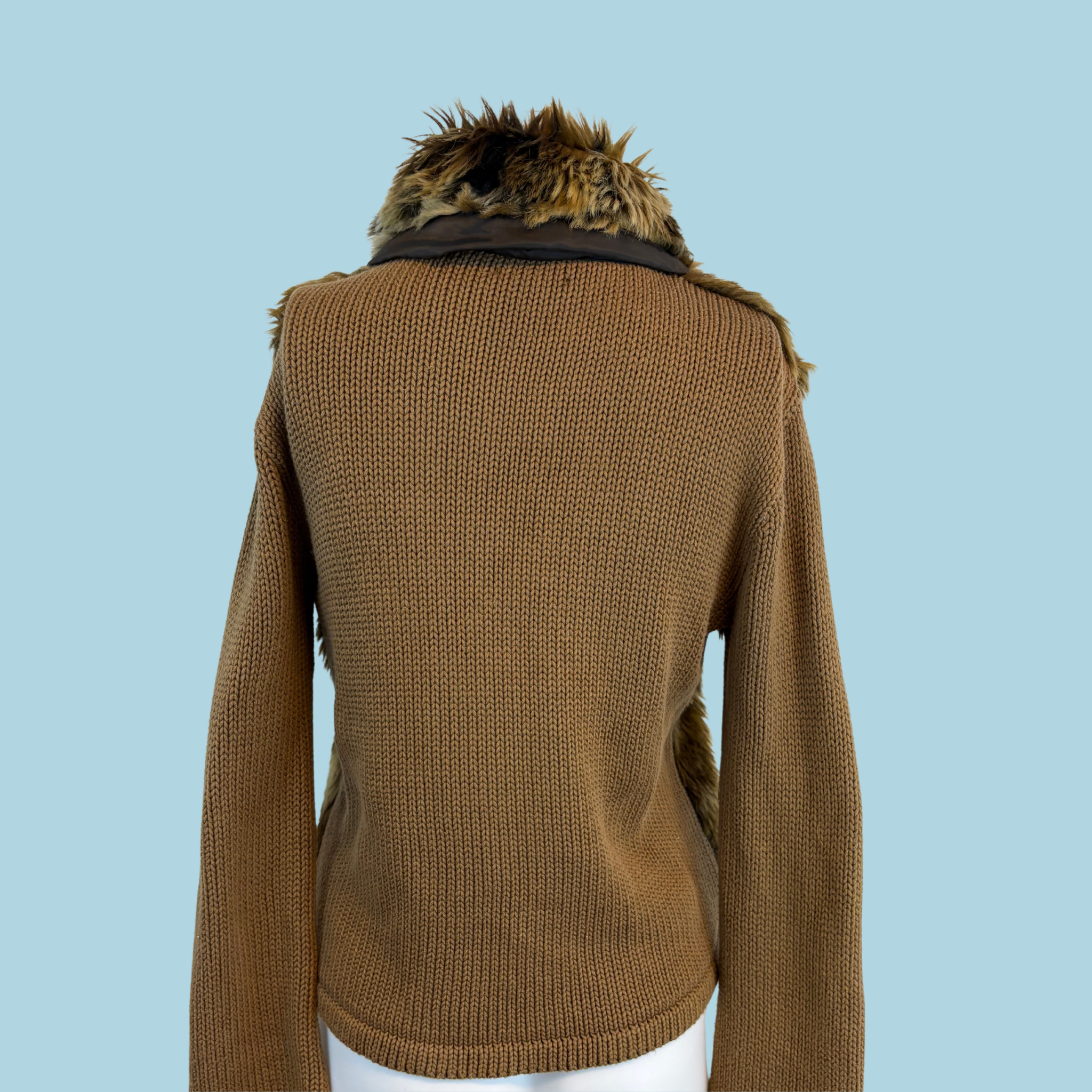 Vintage Y2K Brun Strikcardigan m. Imiteret Pelsfront & Skjulte Hægter- Tilstand Vintage Sølvskat